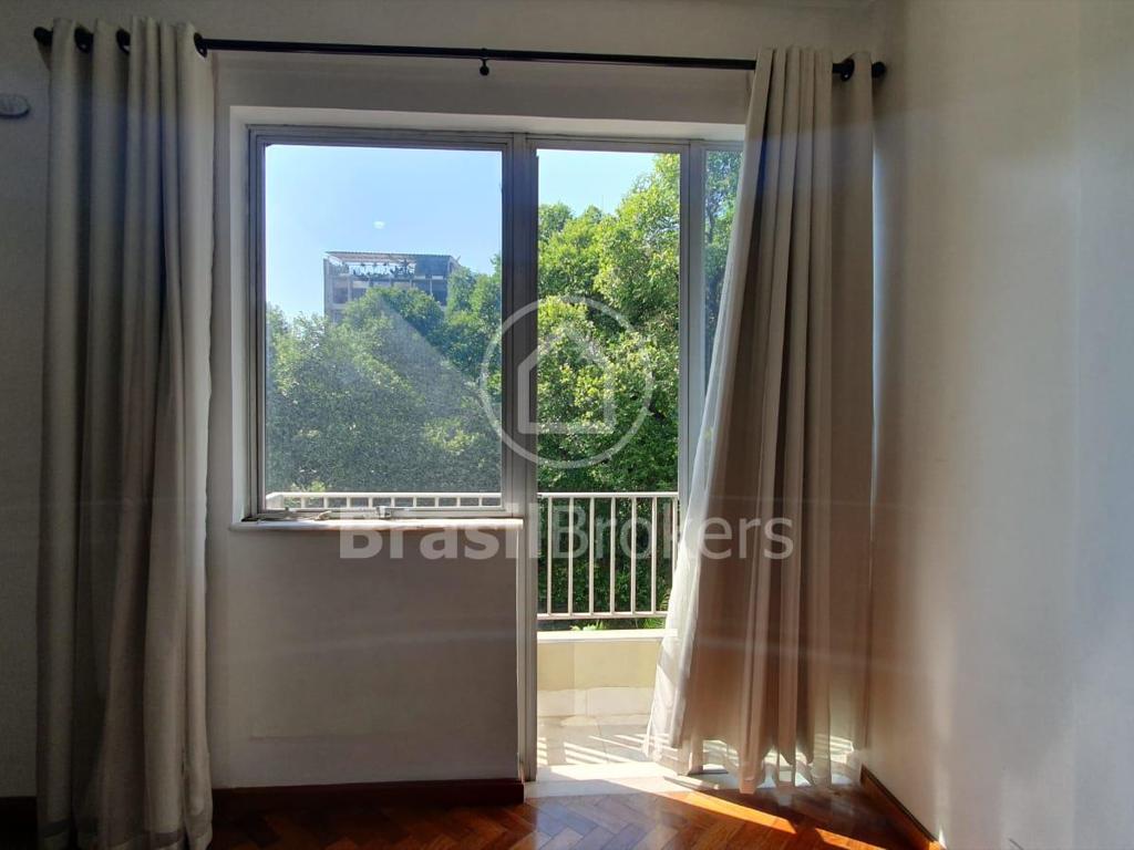 Apartamento à venda com 125m² e 4 quartos em Tijuca, Rio de Janeiro - RJ