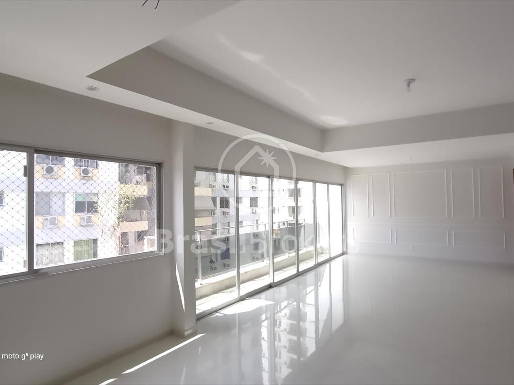 Apartamento à venda com 132m² e 3 quartos em Tijuca - RJ