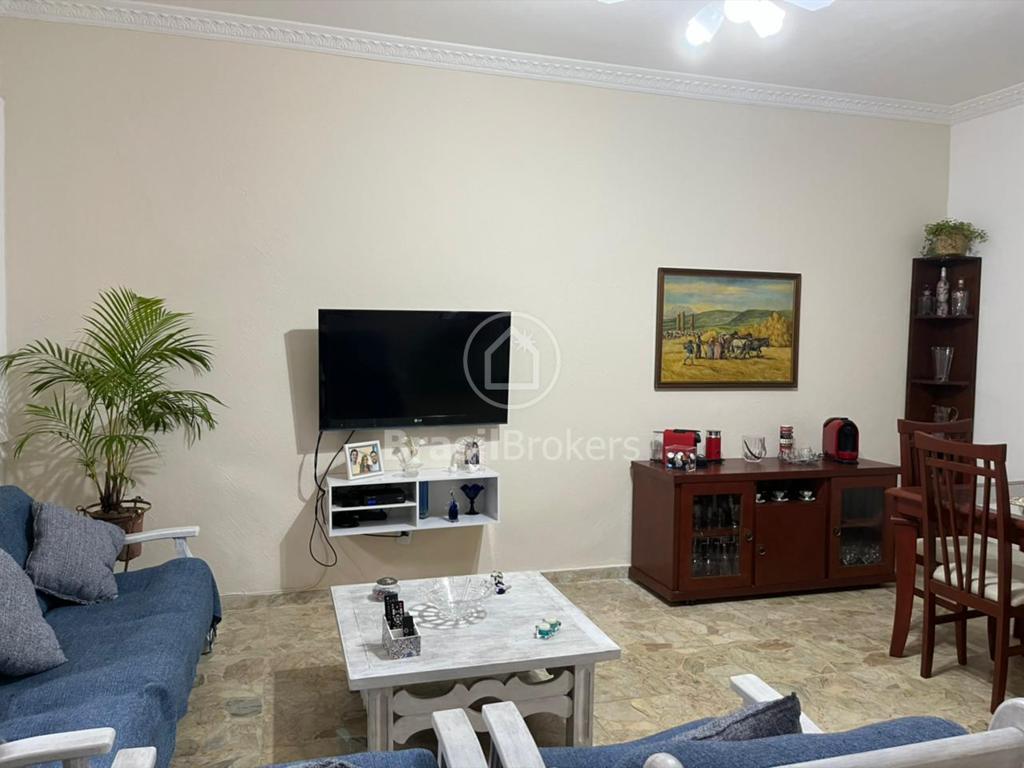 Casa em Condomínio à venda com 45m² e 3 quartos em Tijuca - RJ