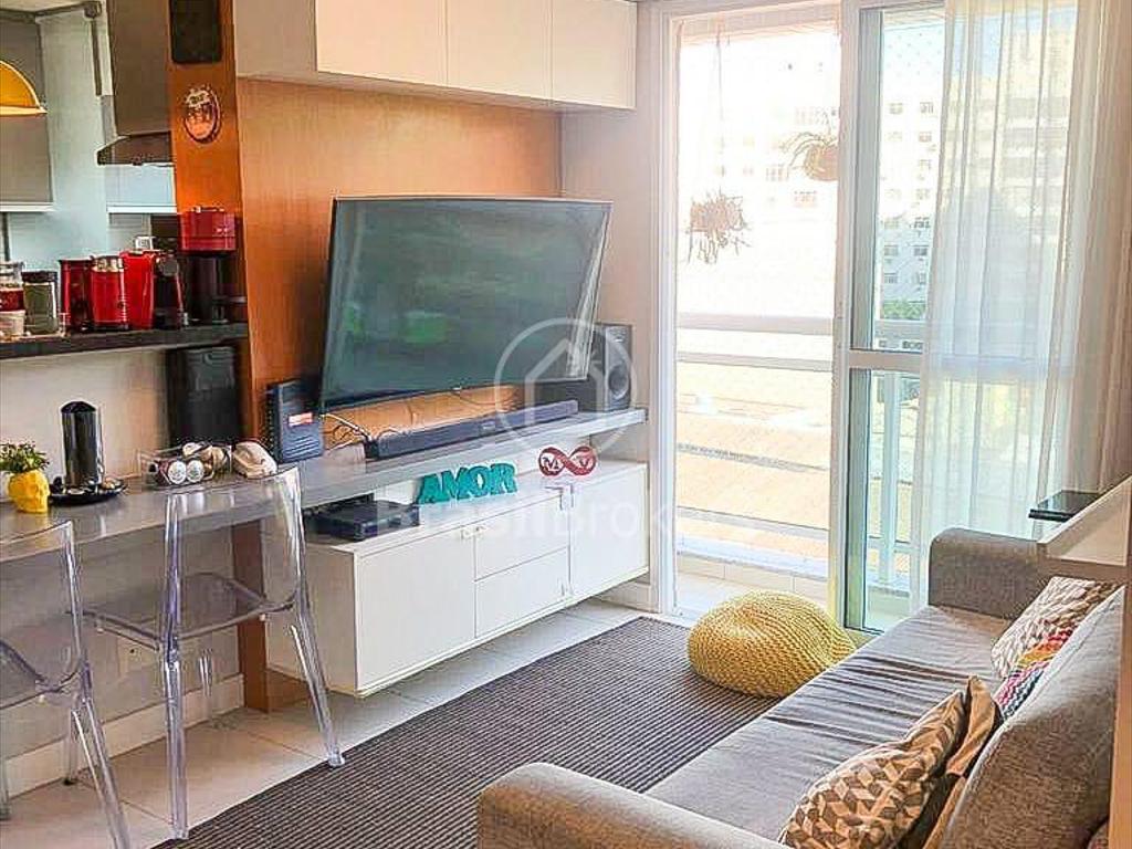 Apartamento à venda com 67m² e 2 quartos em Tijuca - RJ
