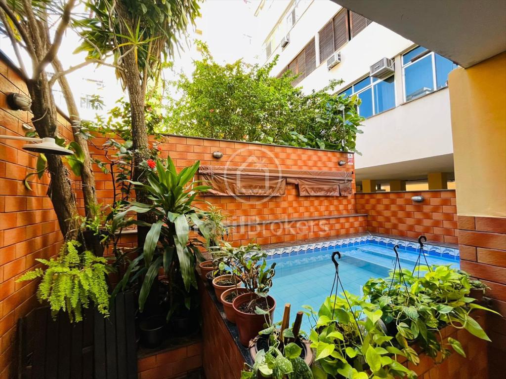 Casa à venda com 284m² e 4 quartos em Tijuca, Rio de Janeiro - RJ