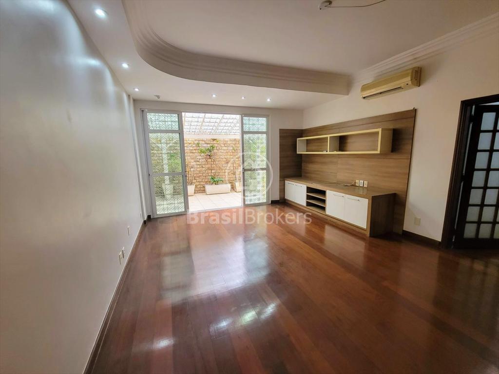 Apartamento à venda com 116m² e 3 quartos em Vila Isabel, Rio de Janeiro - RJ
