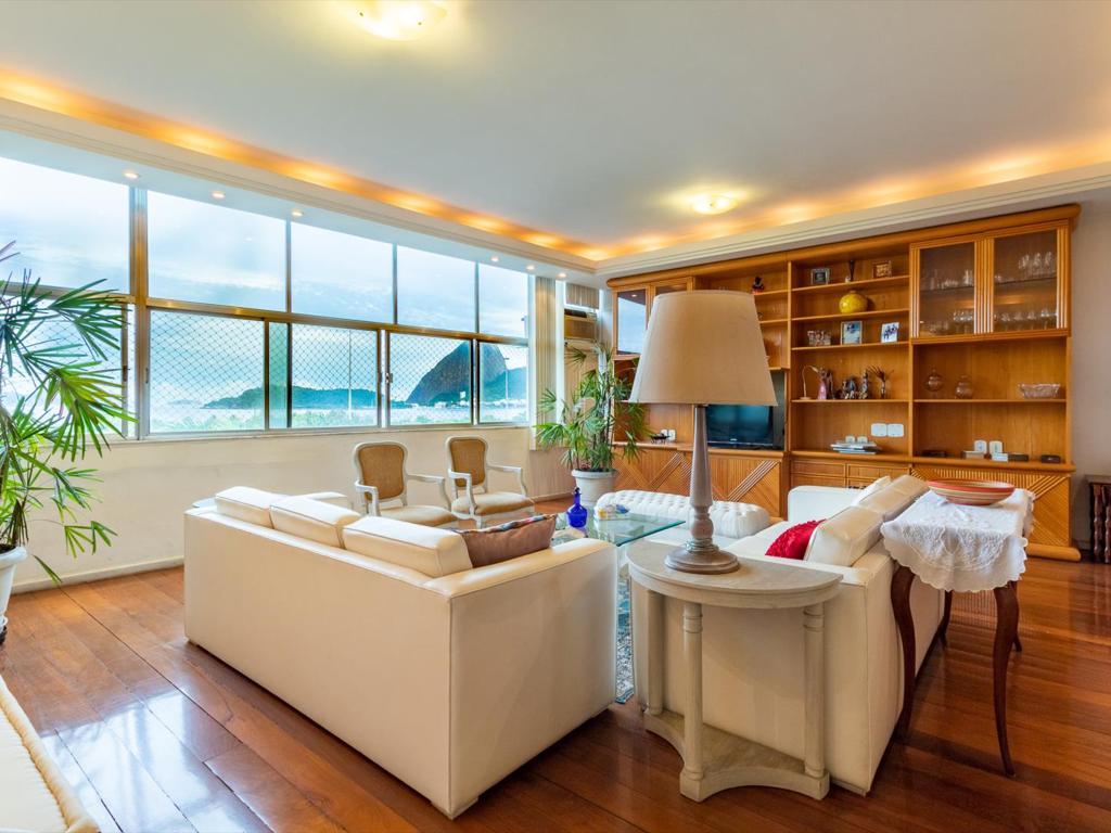 Apartamento à venda com 170m² e 3 quartos em Flamengo, Rio de Janeiro - RJ